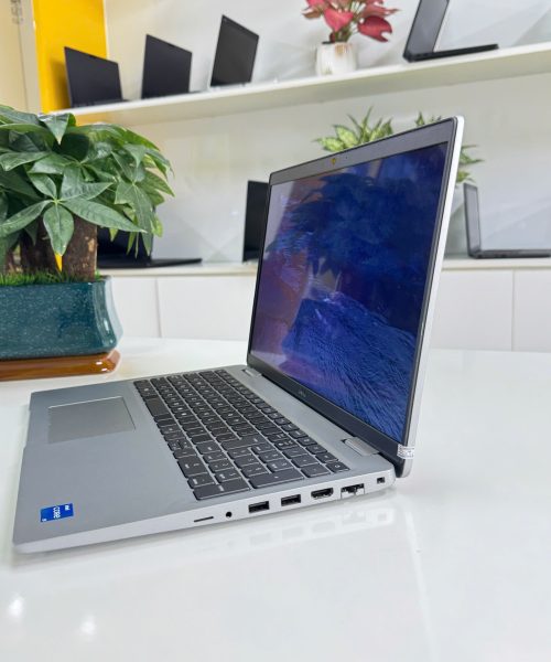 Laptop cũ Dell Latitude 5520 i5 I5 - side_ports giá rẻ tại Thanh Hóa - An Nam Laptop