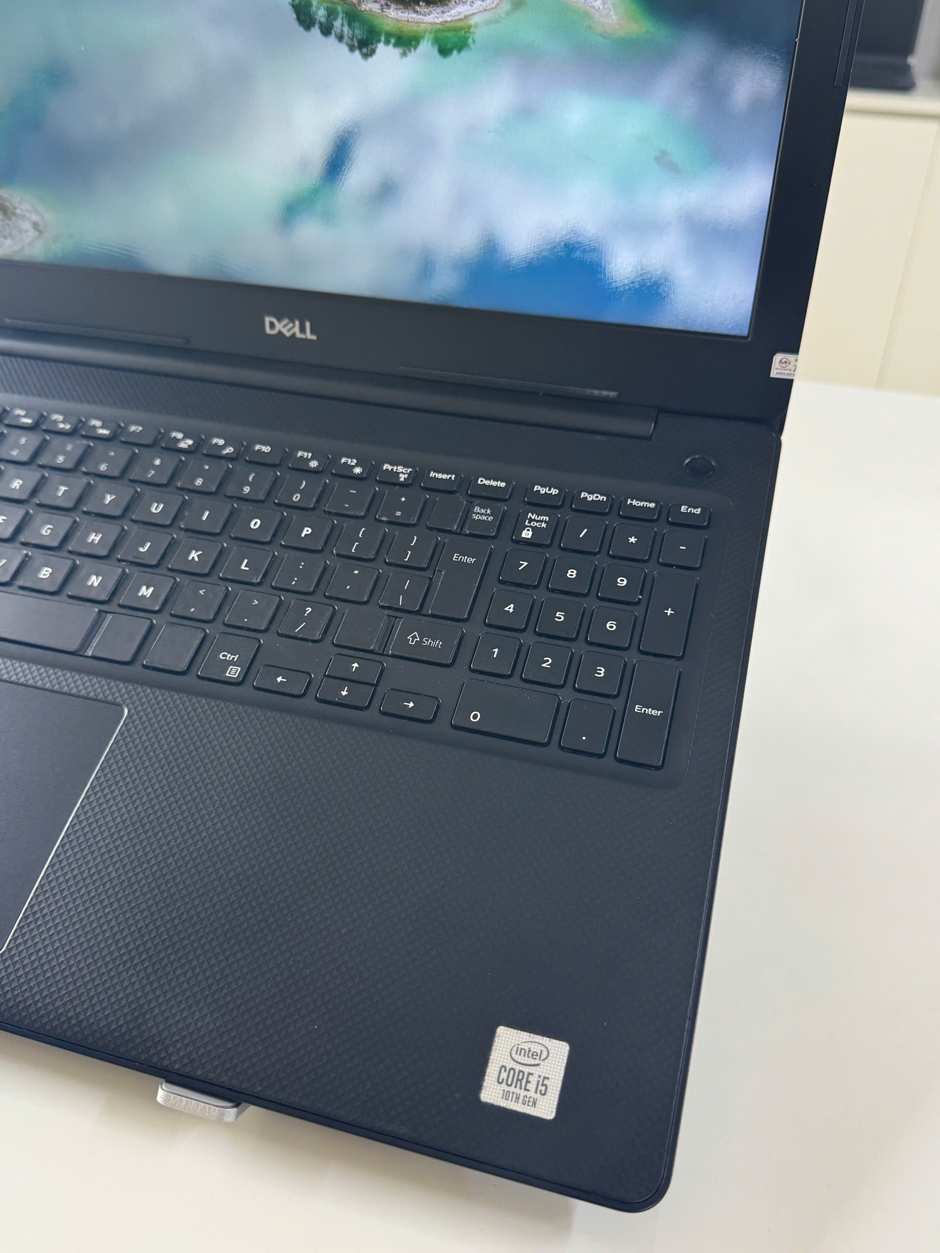 Dell Vostro 3590 i5-10210/8GB/SSD 128GB+HDD 500GB/15.6in FHD - An Nam Laptop Thanh Hóa - Bàn phím