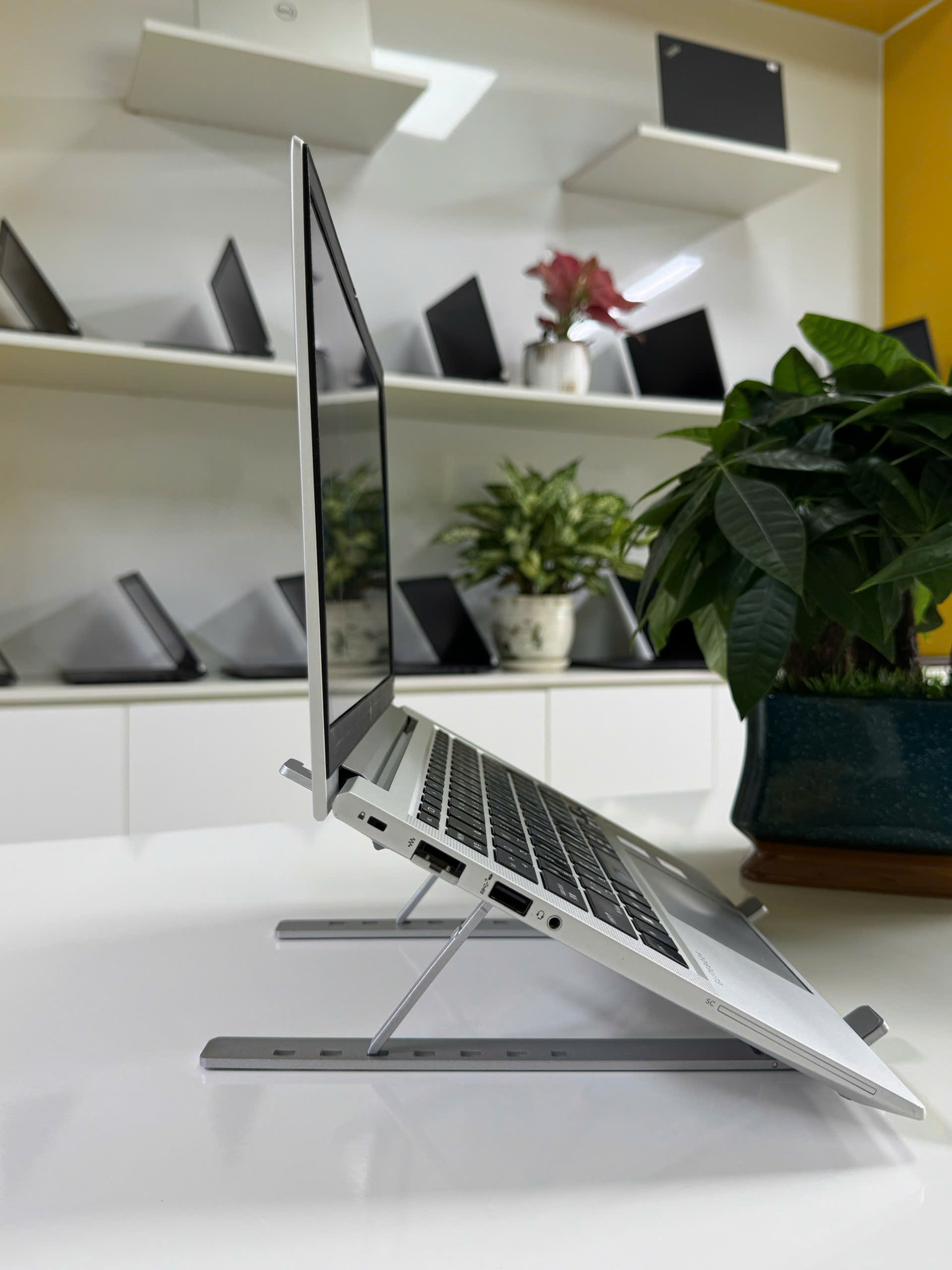 hp-elitebook-630-g9-i5-i5-sideports-6.jpg - An Nam Laptop Laptop cũ HP EliteBook 630 G9 i5 I5 - side_ports giá rẻ tại Thanh Hóa - An Nam Laptop