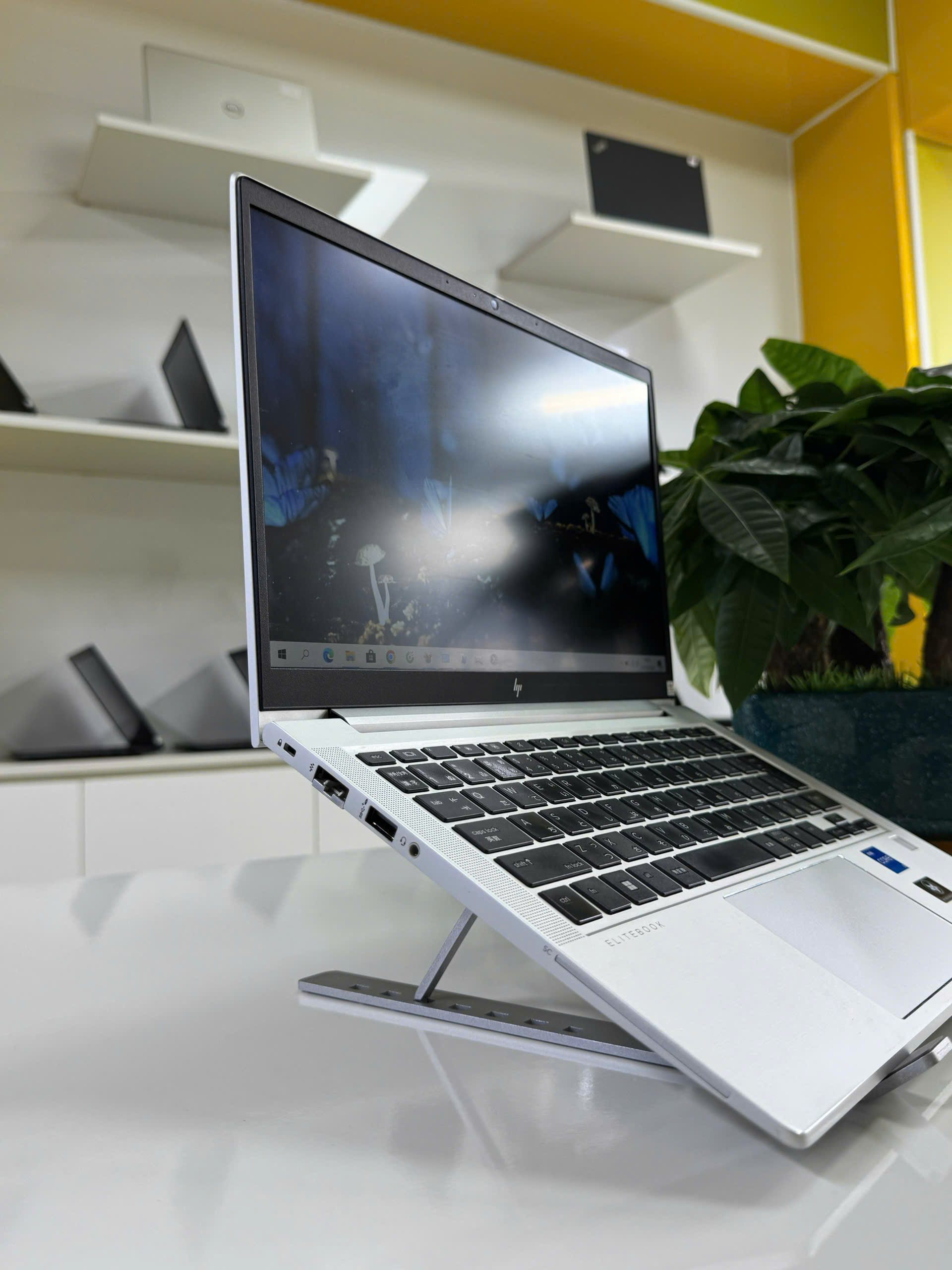 hp-elitebook-630-g9-i5-i5-sideports-7.jpg - An Nam Laptop Laptop cũ HP EliteBook 630 G9 i5 I5 - side_ports giá rẻ tại Thanh Hóa - An Nam Laptop