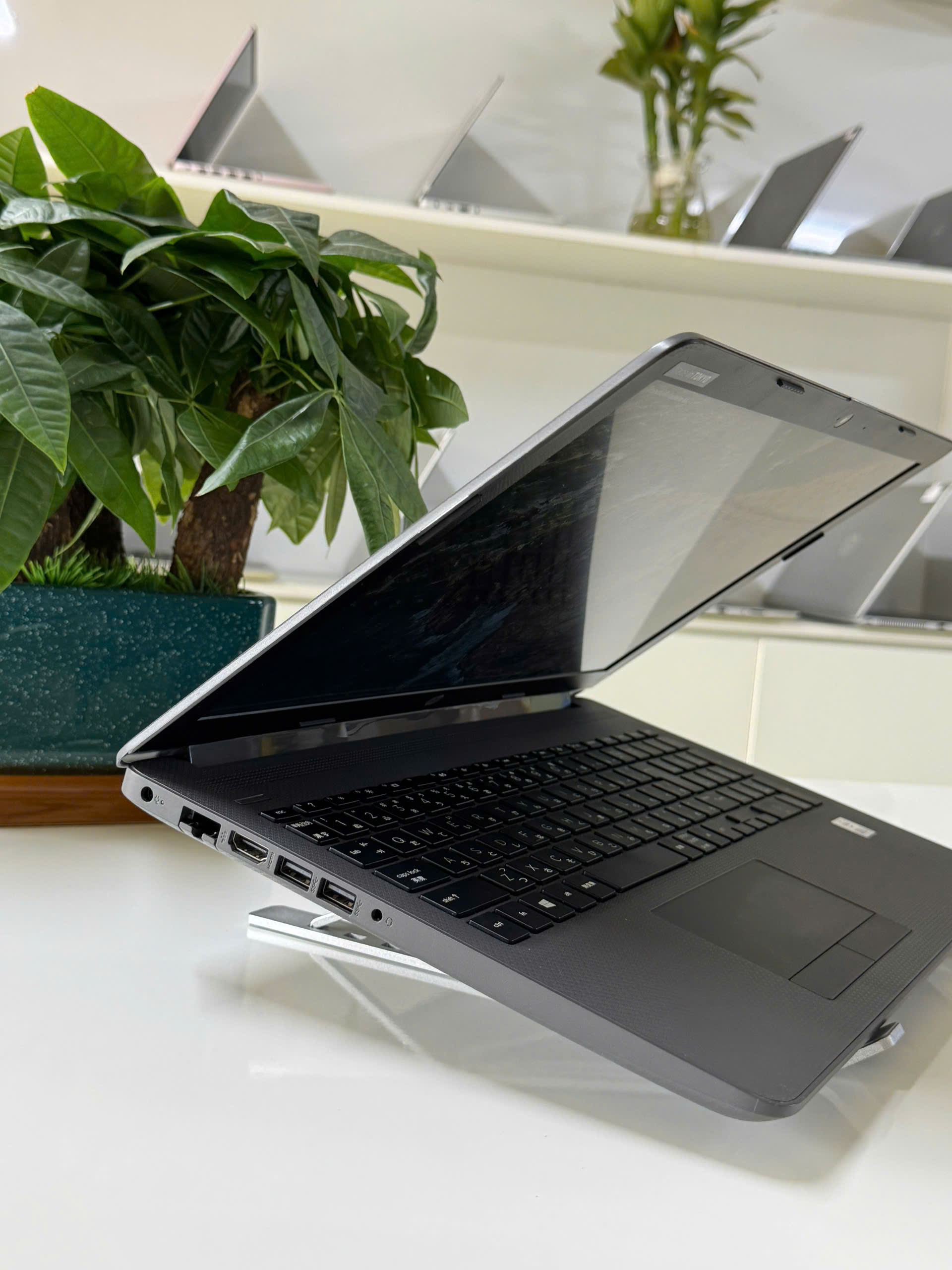 Laptop cũ HP Notebook 250 G7 i5 I5 - side_ports giá rẻ tại Thanh Hóa - An Nam Laptop