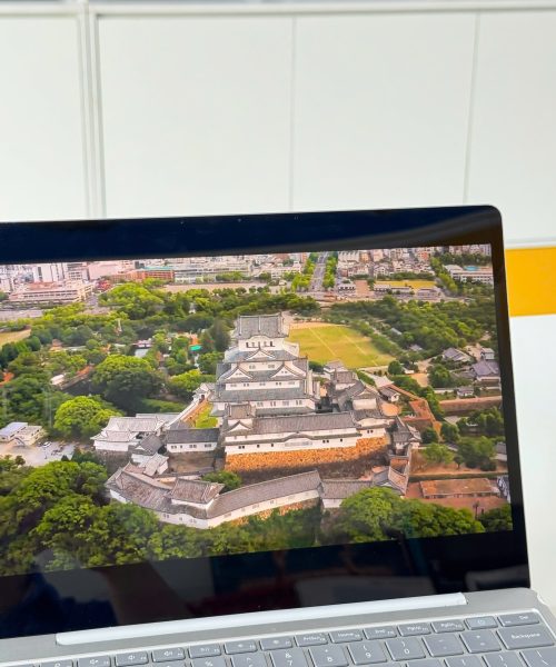 Laptop cũ Surface cảm ứng màu bạc - touchpad giá rẻ tại Thanh Hóa - An Nam Laptop