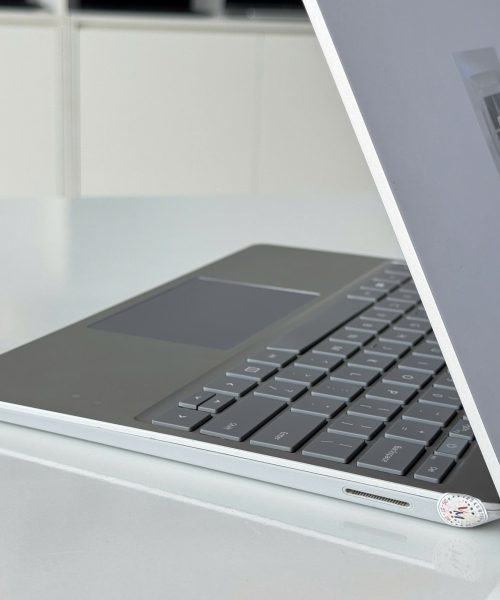 Laptop cũ Surface cảm ứng màu bạc - whole_laptop giá rẻ tại Thanh Hóa - An Nam Laptop
