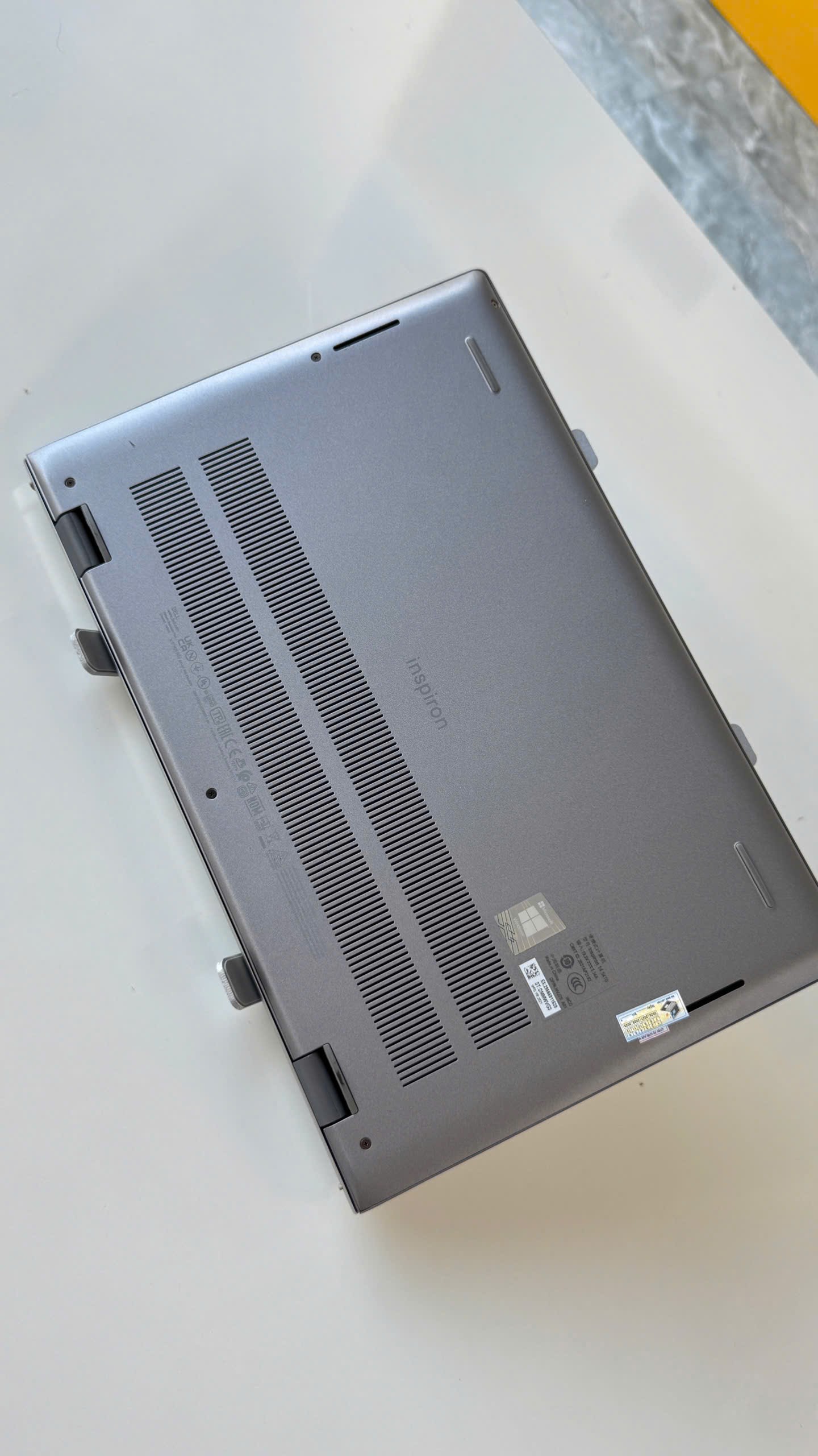 dell-inspiron-14-5410-i7-mau-bac-bottom-5.jpg - An Nam Laptop Laptop cũ Dell Inspiron 14 5410 i7 màu bạc - bottom giá rẻ tại Thanh Hóa - An Nam Laptop