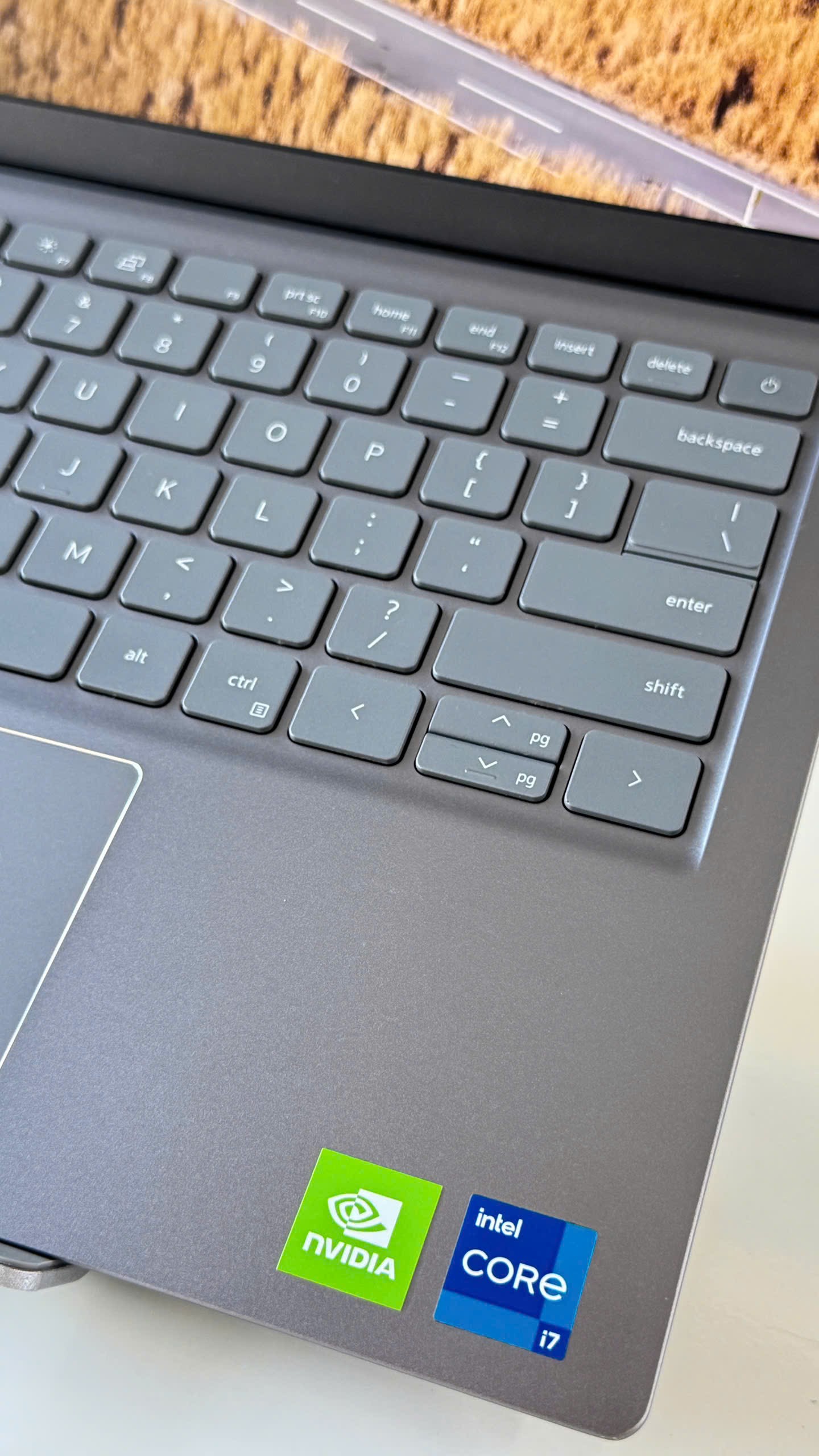 dell-inspiron-14-5410-i7-mau-bac-keyboard-11.jpg - An Nam Laptop Laptop cũ Dell Inspiron 14 5410 i7 màu bạc - keyboard giá rẻ tại Thanh Hóa - An Nam Laptop