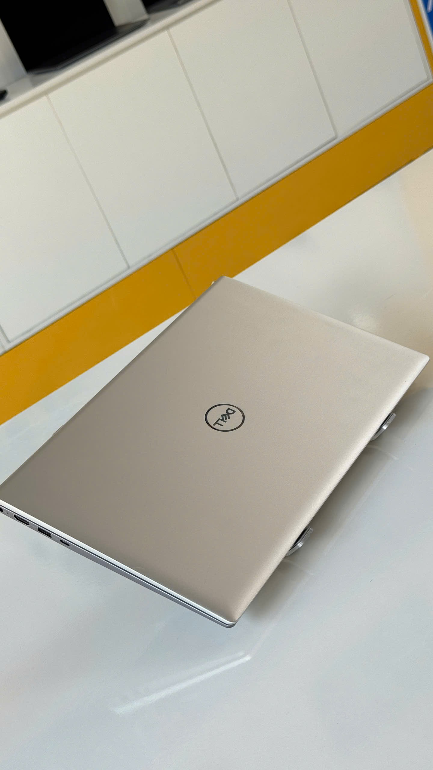 dell-inspiron-14-5410-i7-mau-bac-logo-1.jpg - An Nam Laptop Laptop cũ Dell Inspiron 14 5410 i7 màu bạc - logo giá rẻ tại Thanh Hóa - An Nam Laptop