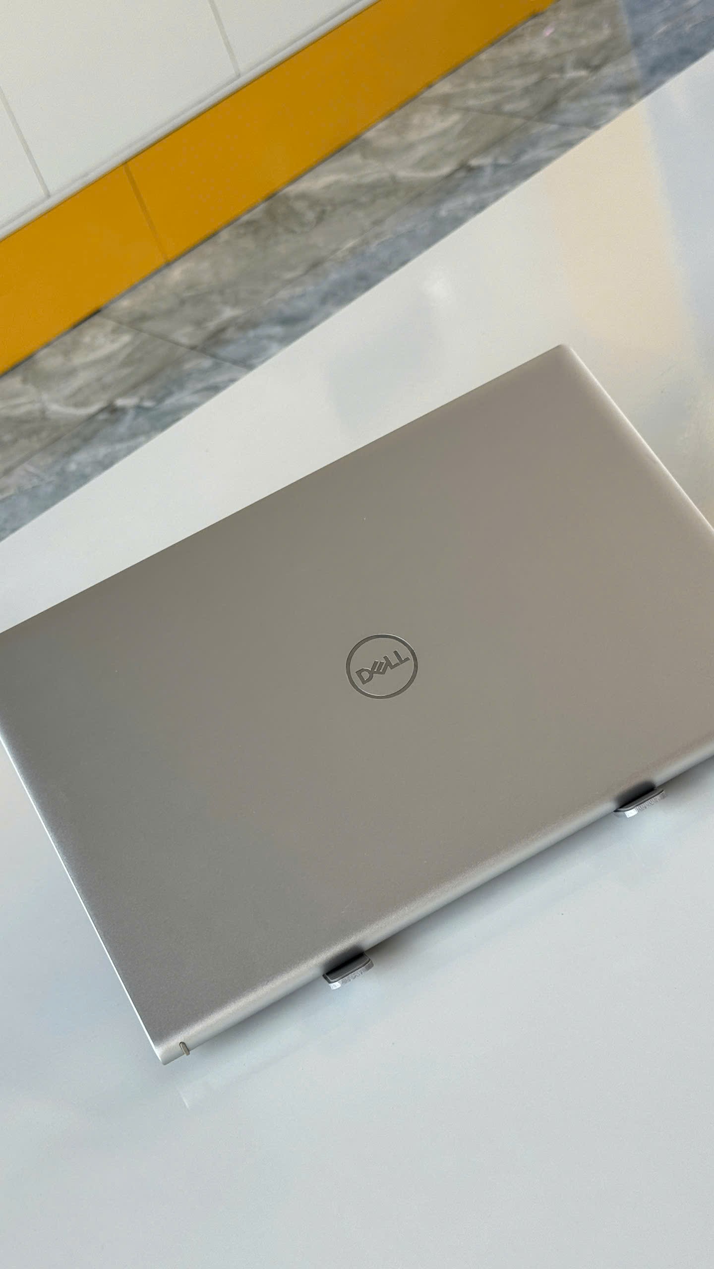 dell-inspiron-14-5410-i7-mau-bac-logo-8.jpg - An Nam Laptop Laptop cũ Dell Inspiron 14 5410 i7 màu bạc - logo giá rẻ tại Thanh Hóa - An Nam Laptop