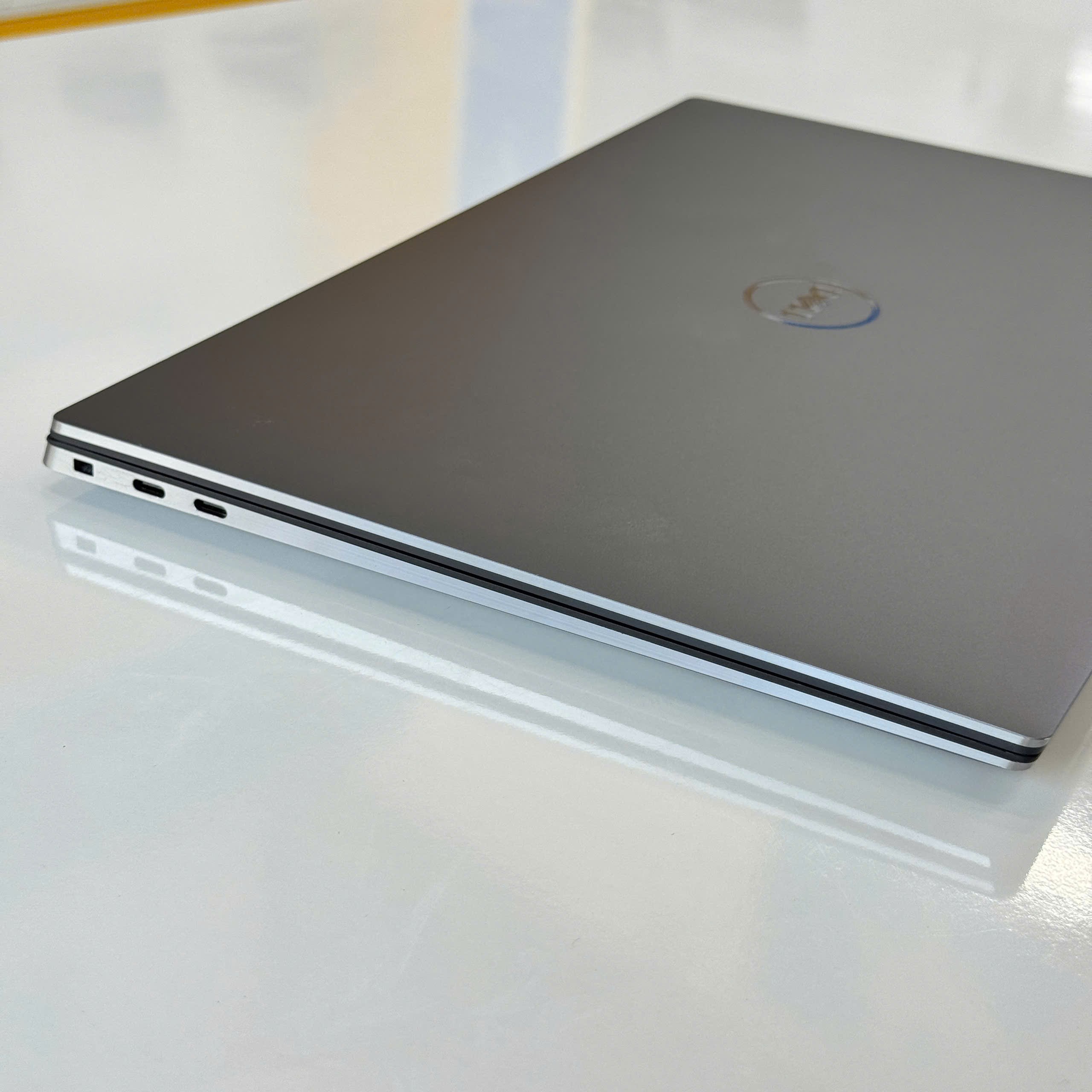 dell-precision-5550-7-t1000-i7-wholelaptop-16.jpg - An Nam Laptop Laptop cũ Dell Precision 5550 7 T1000 i7 - whole_laptop giá rẻ tại Thanh Hóa - An Nam Laptop