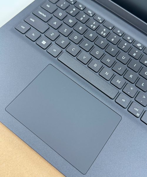 Laptop cũ Dell Pro 15 Essential PV 15250 - keyboard giá rẻ tại Thanh Hóa - An Nam Laptop