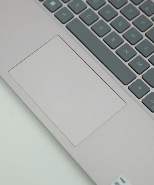 Laptop cũ Dell Inspiron 13 5320 màu hồng i7-1260p - keyboard chính hãng giá rẻ tại Thanh Hóa - An Nam Laptop