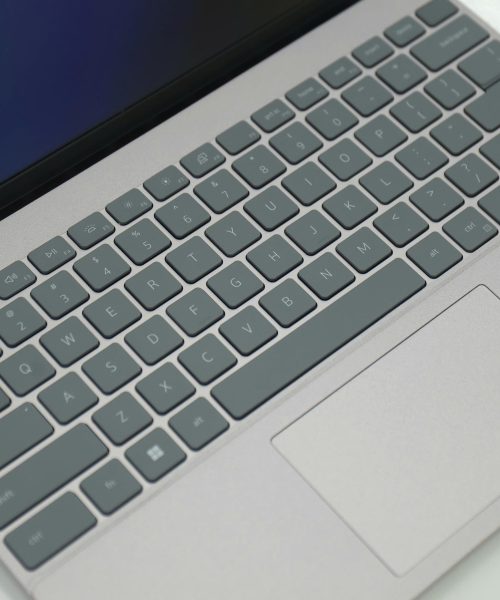 Laptop cũ Dell Inspiron 13 5320 màu hồng i7-1260p - keyboard chính hãng giá rẻ tại Thanh Hóa - An Nam Laptop