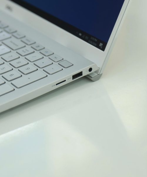 Laptop cũ Dell Inspiron 5502 màu trắng i5 - side_ports chính hãng giá rẻ tại Thanh Hóa - An Nam Laptop