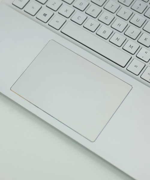 Laptop cũ Dell Inspiron 5502 màu trắng i5 - touchpad chính hãng giá rẻ tại Thanh Hóa - An Nam Laptop